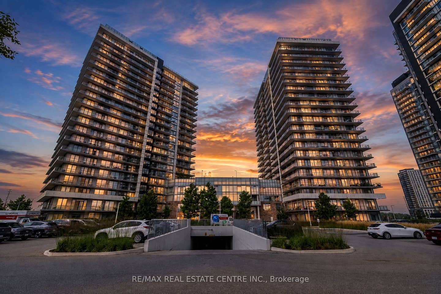 4675 Metcalfe Avenue 1906, Mississauga, ON L5M 0Z8