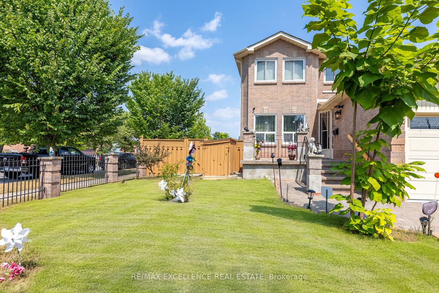 55 Atkins Circle, Brampton, ON L6X 4B9