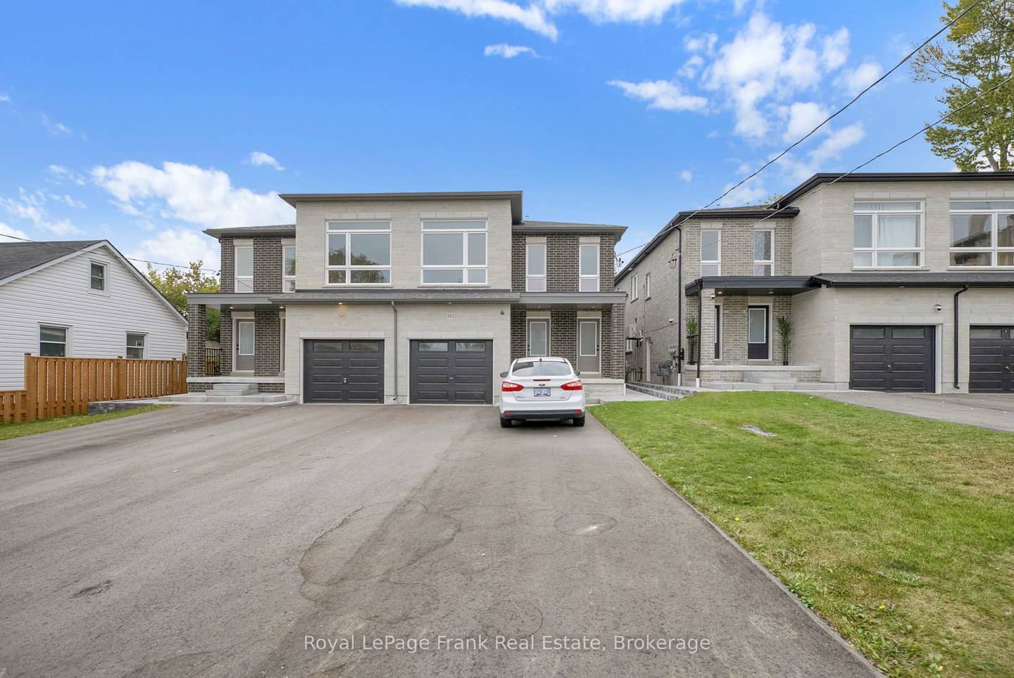 323 Anderson Avenue, Oshawa, ON L1J 2N8