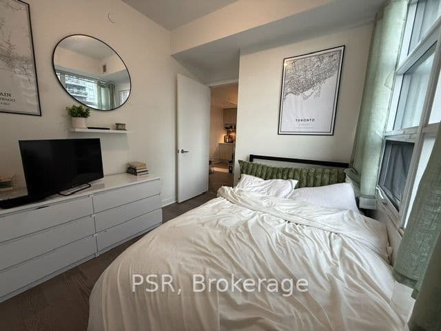 501 Adelaide Street W 710, Toronto, ON M5V 0R3