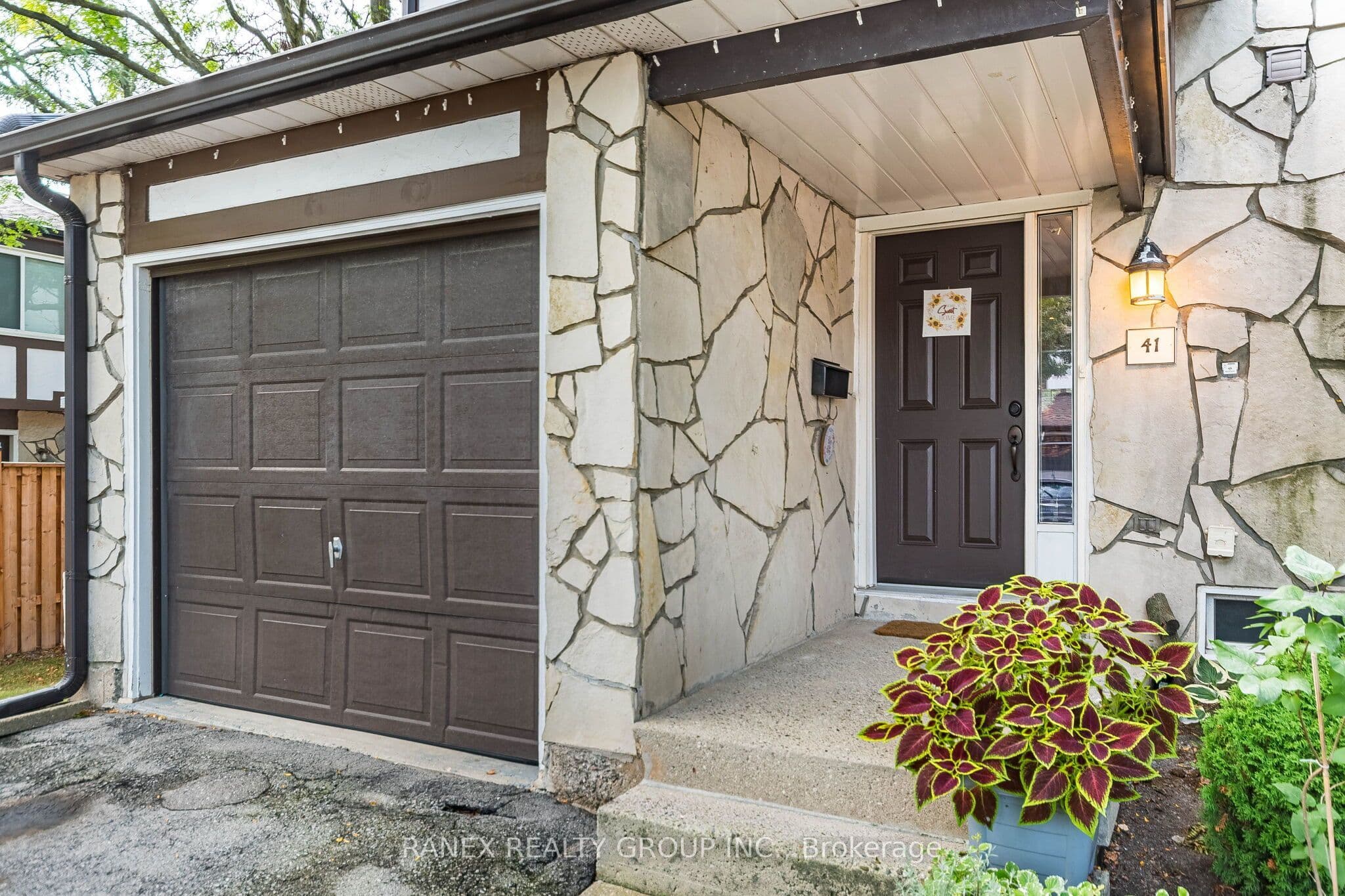 2200 Glenwood School Drive 41, Burlington, ON L7R 4H3