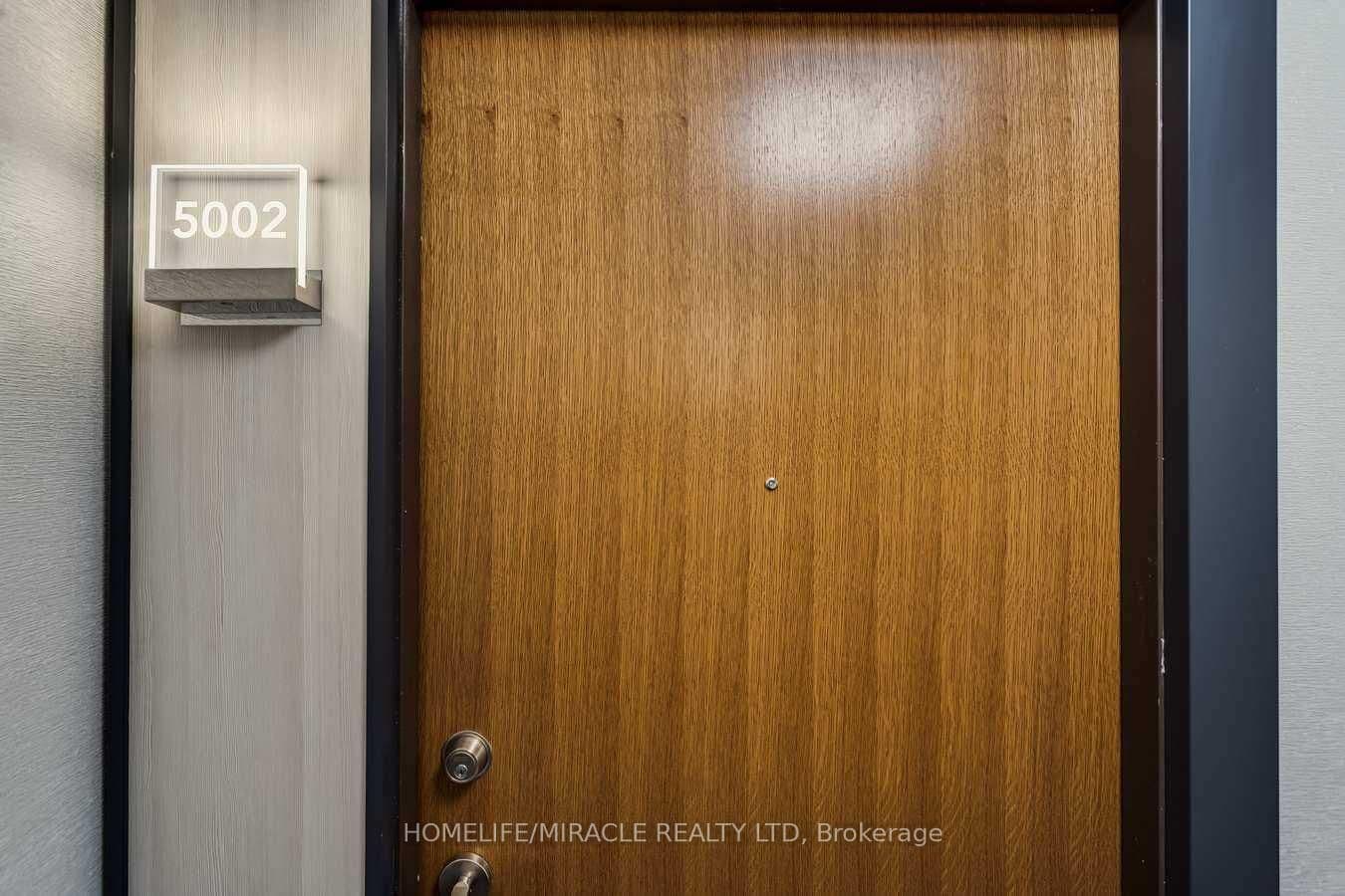 30 Shore Breeze Drive 5002, Toronto, ON M8V 1A1