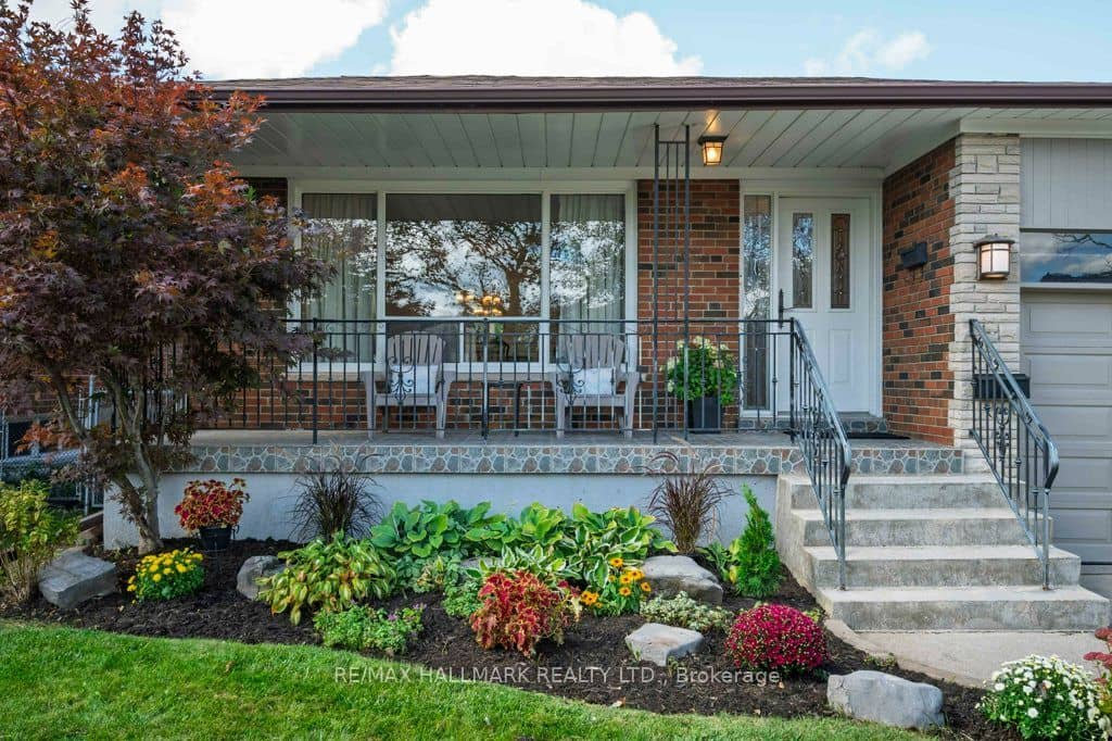 12 Tammy Lane, Toronto, ON M9V 3W3