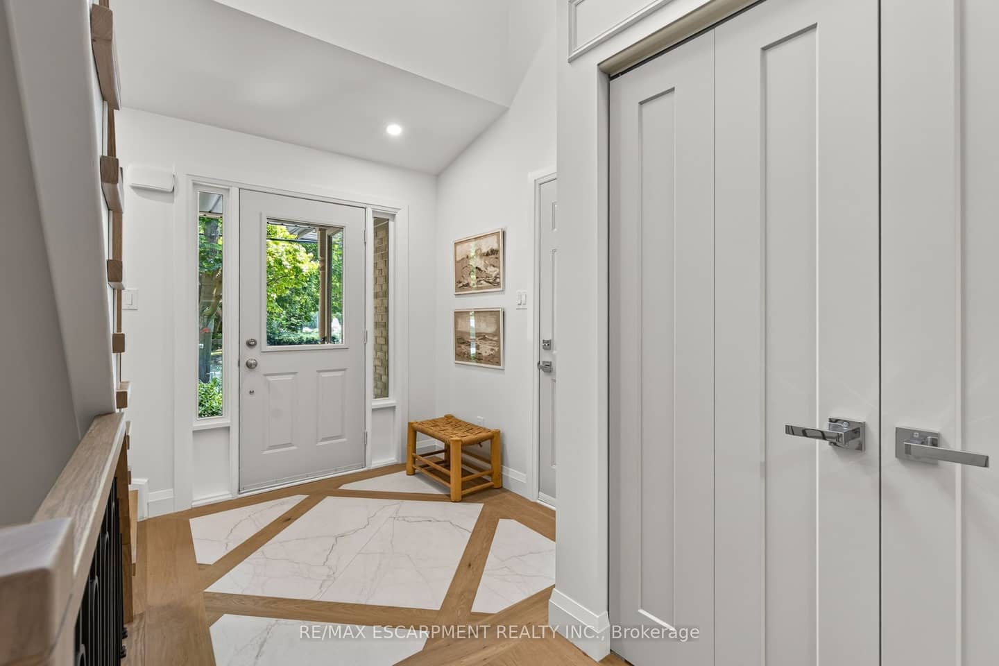 3333 New Street 1, Burlington, ON L7N 1N1