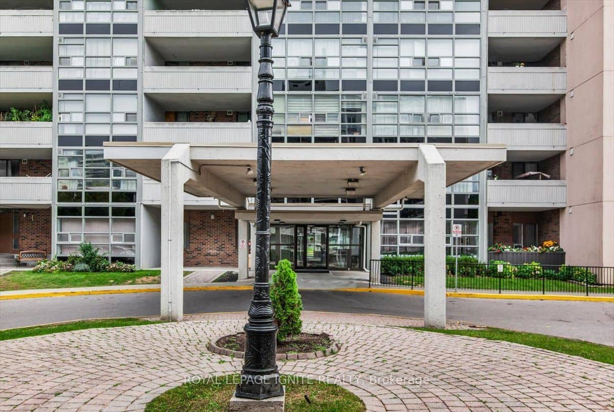 3380 Eglinton Avenue E 1712, Toronto, ON M1J 3L6