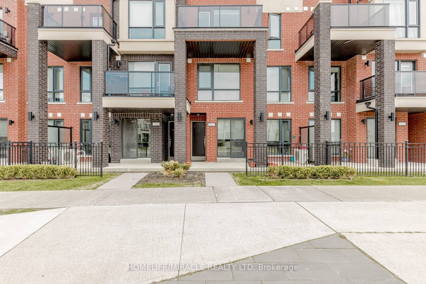 100 Dufay Road 29, Brampton, ON L7A 4S3