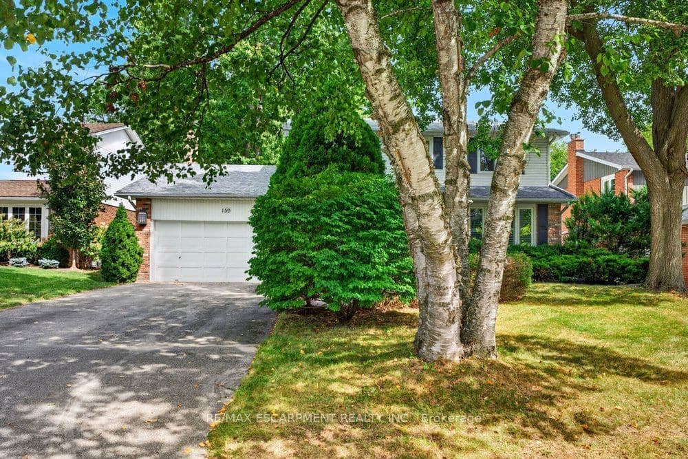 159 All Saints Crescent, Oakville, ON L6J 5Y6