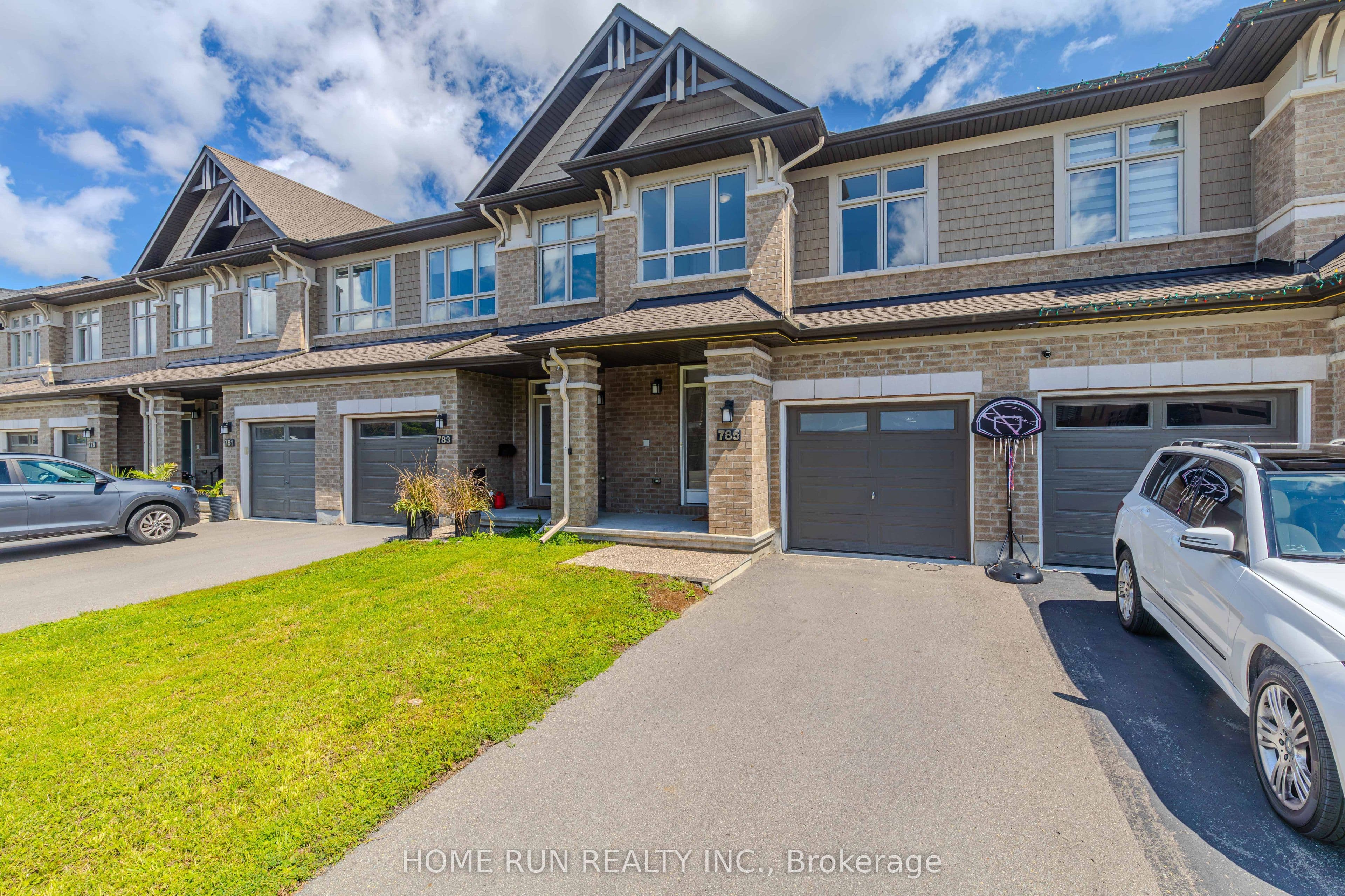 785 Cairn Crescent, Orleans - Convent Glen and Area, ON K1W 0P7