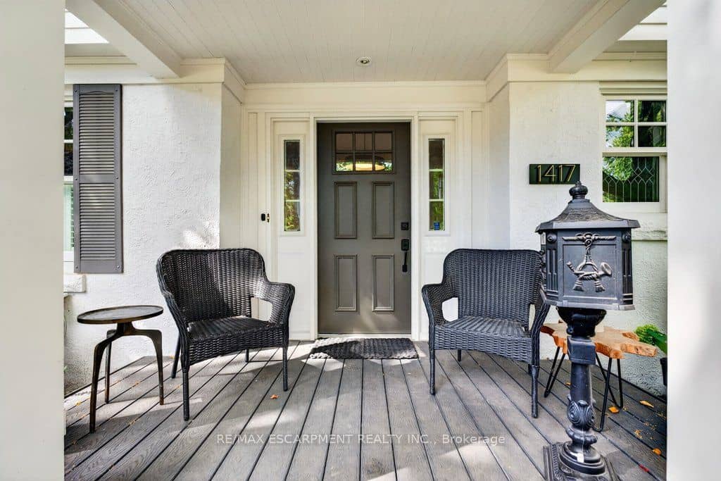 1417 Halifax Place, Burlington, ON L7S 1J7