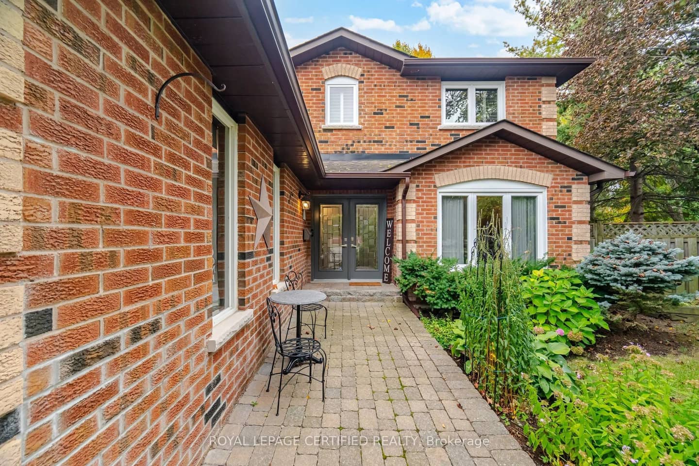 8 Wishart Place, Brampton, ON L6Z 3H5