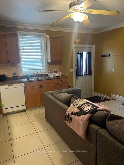 627 Caledonia Road, Toronto, ON M6E 4V7