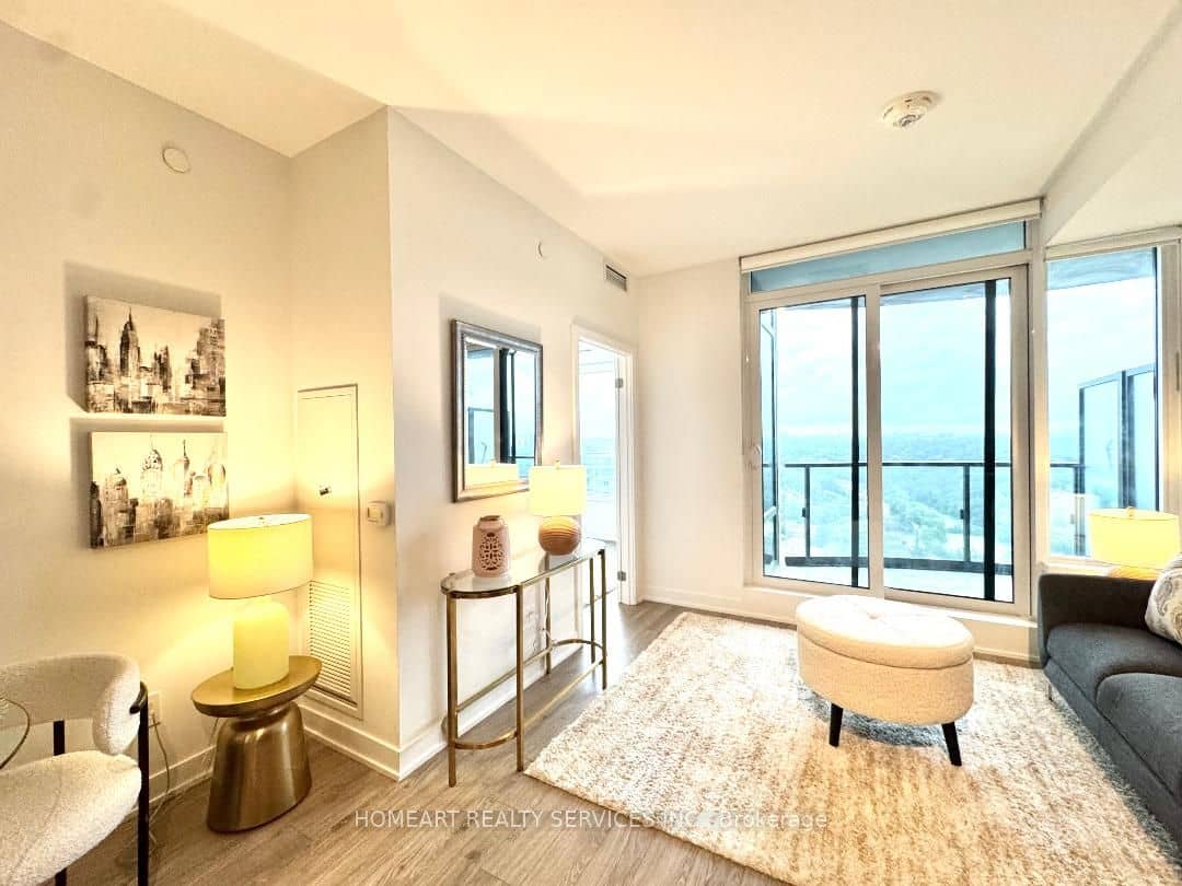 1926 Lake Shore Boulevard W 3615, Toronto, ON M6S 1A1