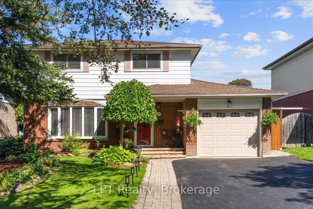 514 Oakwood Avenue, Oshawa, ON L1G 2R2