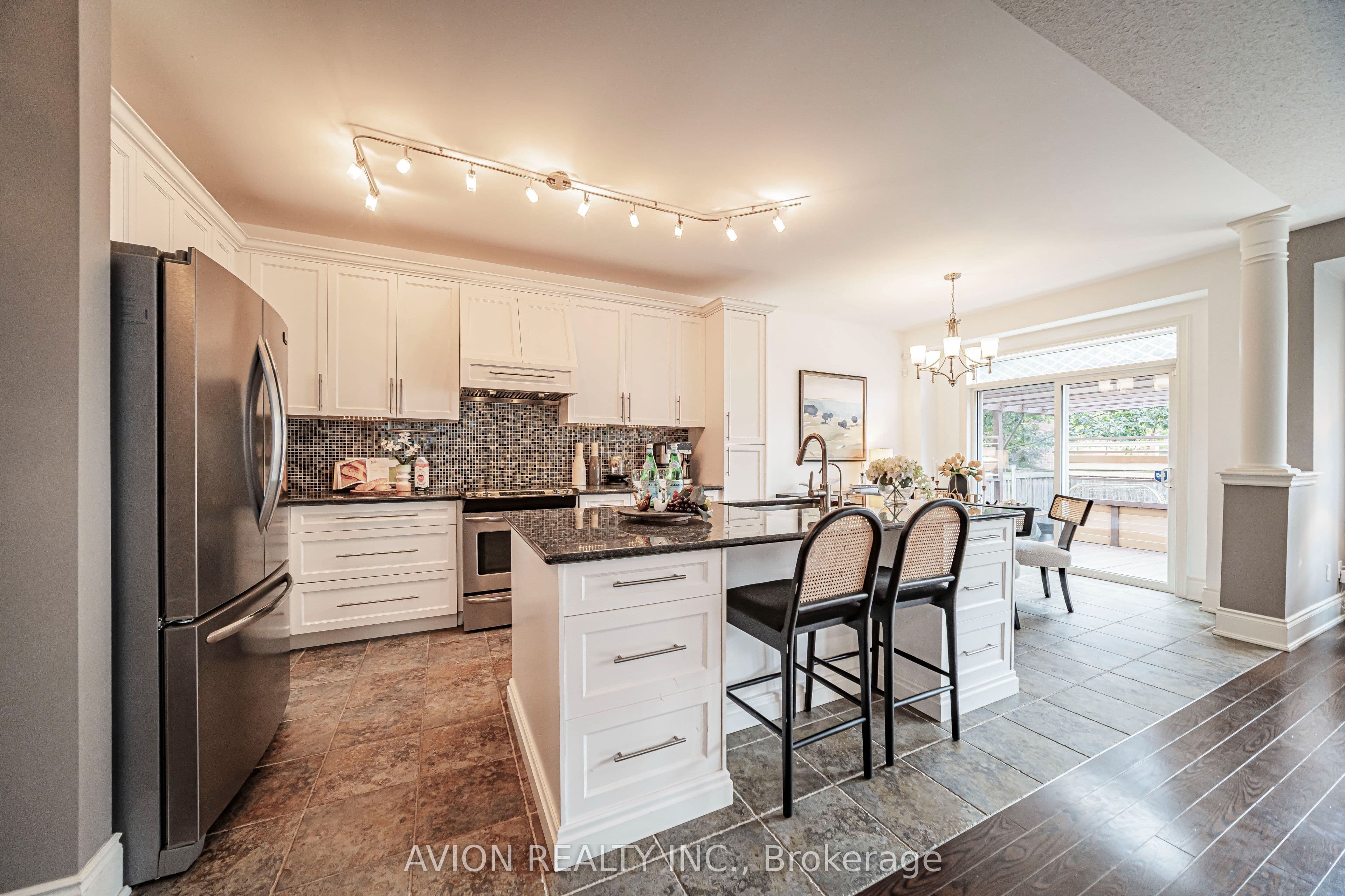 46 Rogers Trail, Bradford West Gwillimbury, ON L3Z 0G5