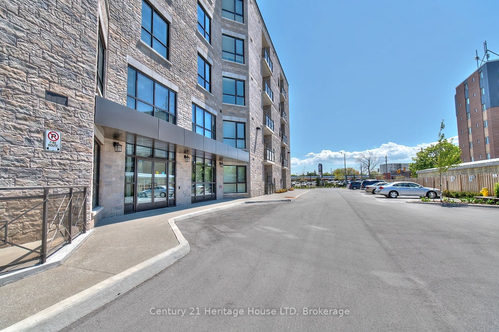 379 Scott Street 307, St. Catharines, ON L2M 3W2