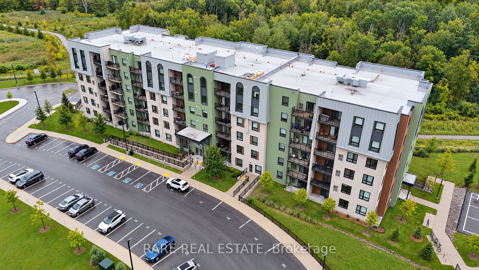 5 Chef Lane 101, Barrie, ON L9J 0J8