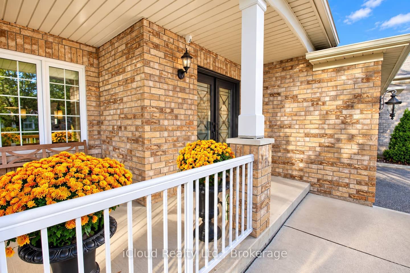 20 Beavervalley Drive, Brampton, ON L7A 3L5