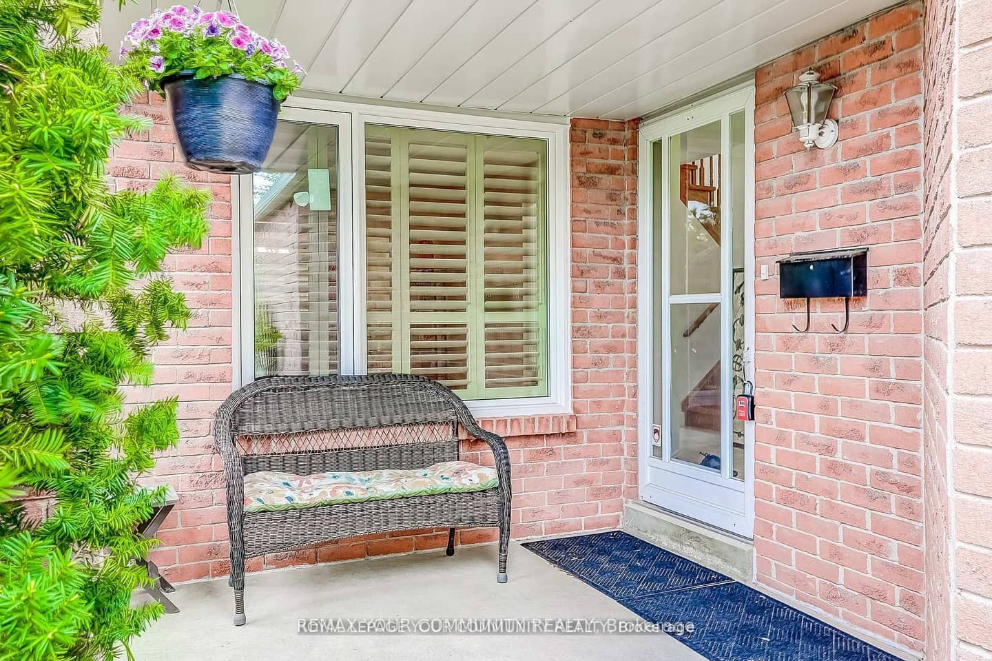 660 Foxwood Trail, Pickering, ON L1V 3X8