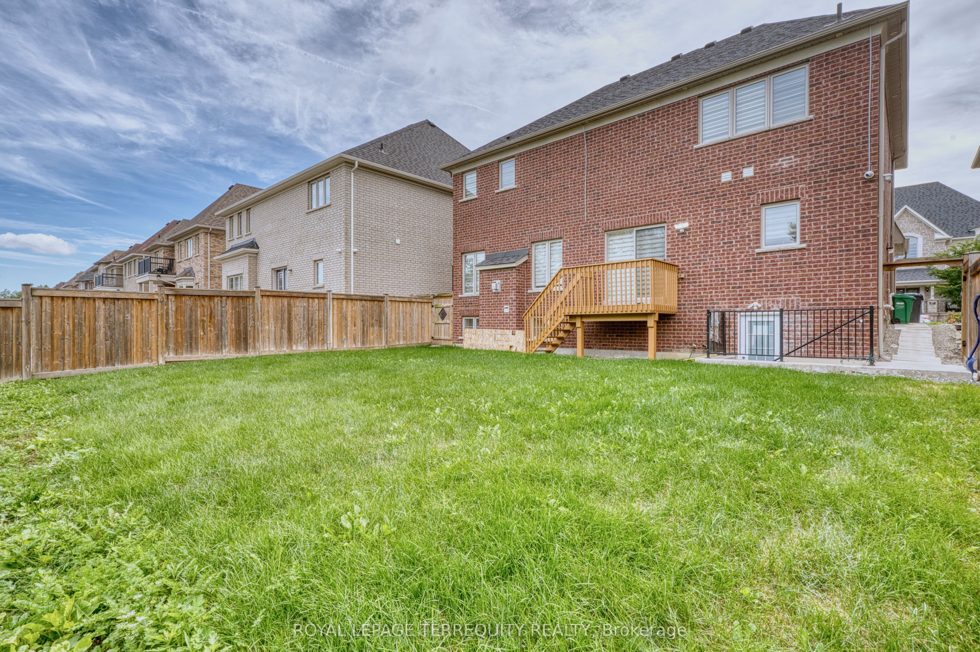 38 Rhapsody Crescent, Brampton, ON L6P 4E8