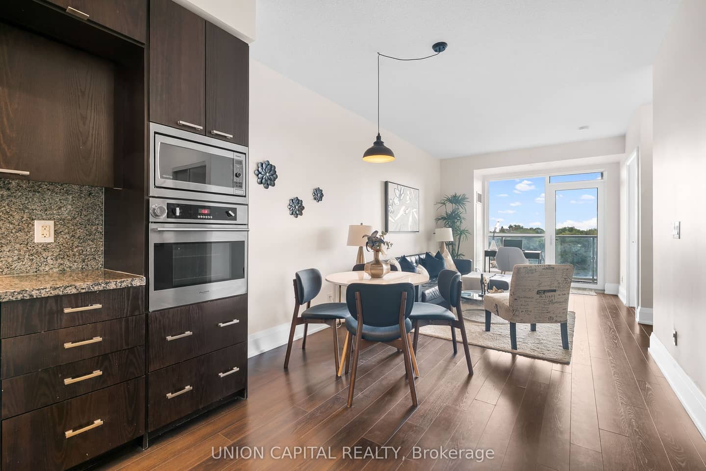 120 Harrison Garden Boulevard 708, Toronto, ON M2N 0H1