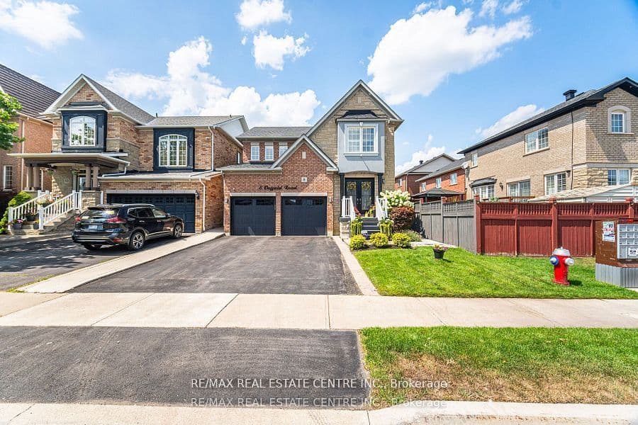 8 Duffield Road, Brampton, ON L7A 2P4