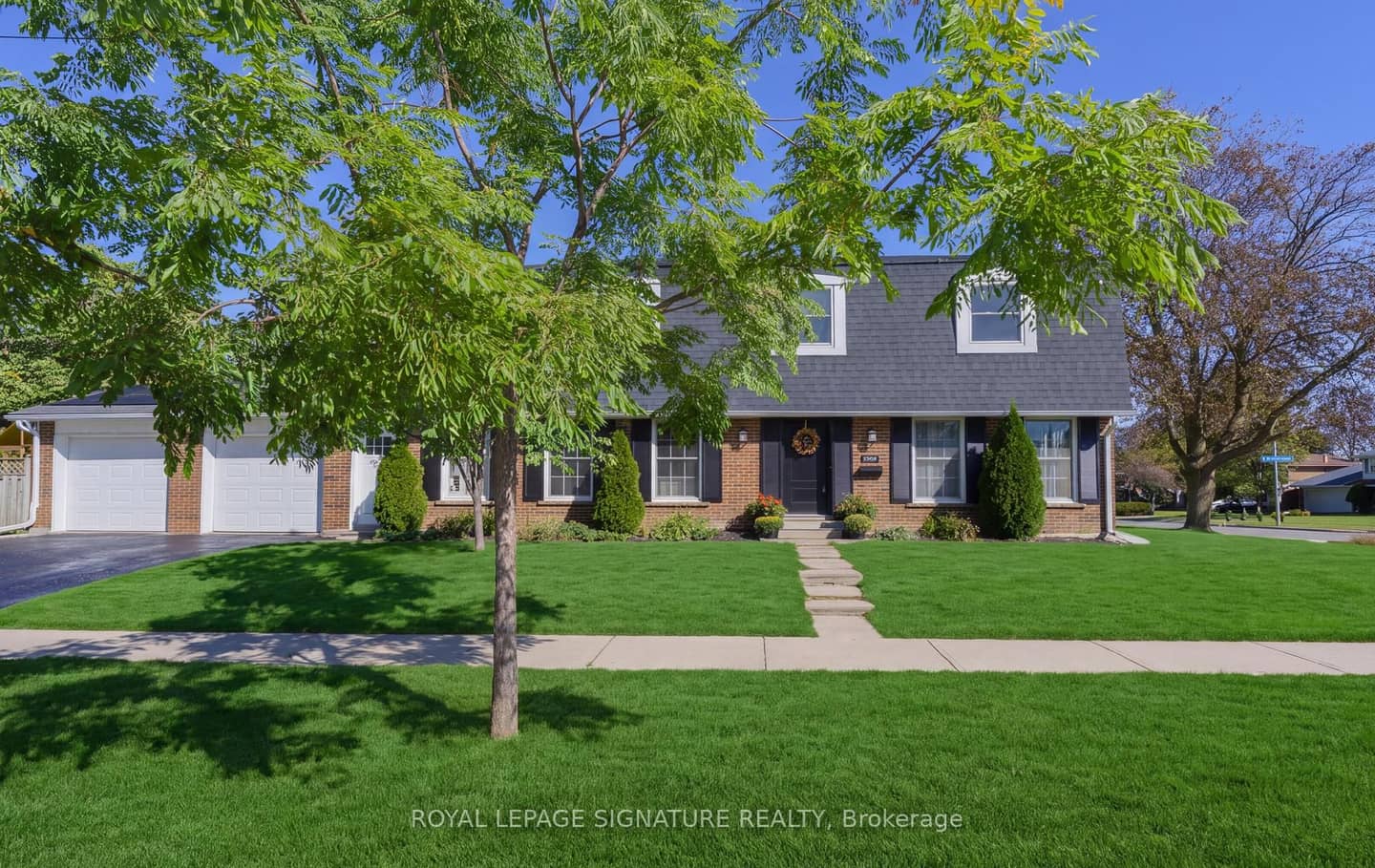 1 Kenmanor Boulevard, Toronto, ON M1W 1R4