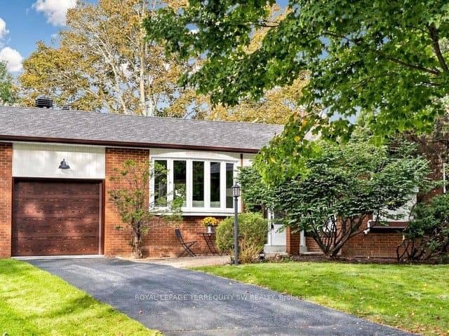 12 Sir Pellias Terrace, Markham, ON L3P 2Z8