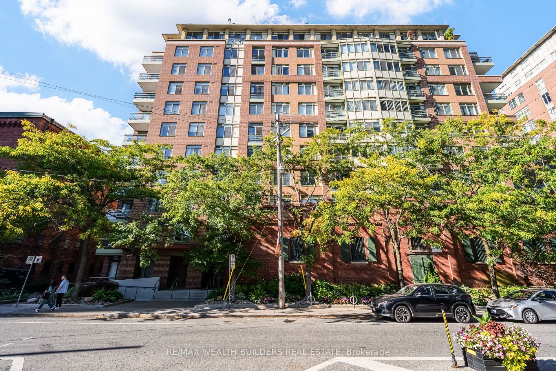 70 Mill Street SP09, Toronto, ON M5A 4R1