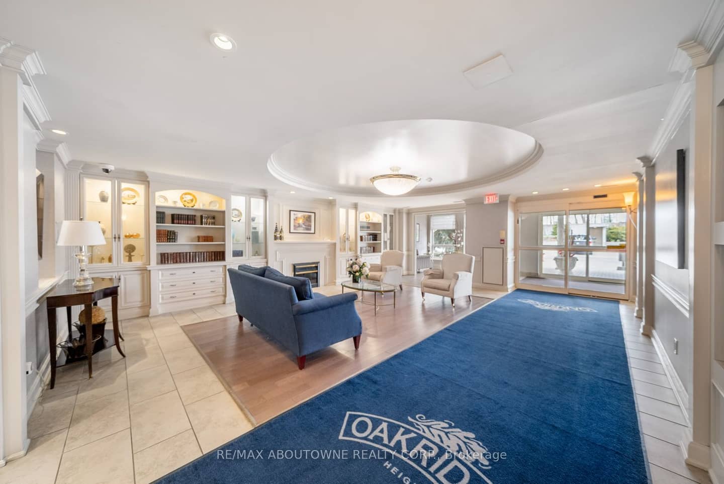 50 Old Mill Road 703, Oakville, ON L6J 7W1
