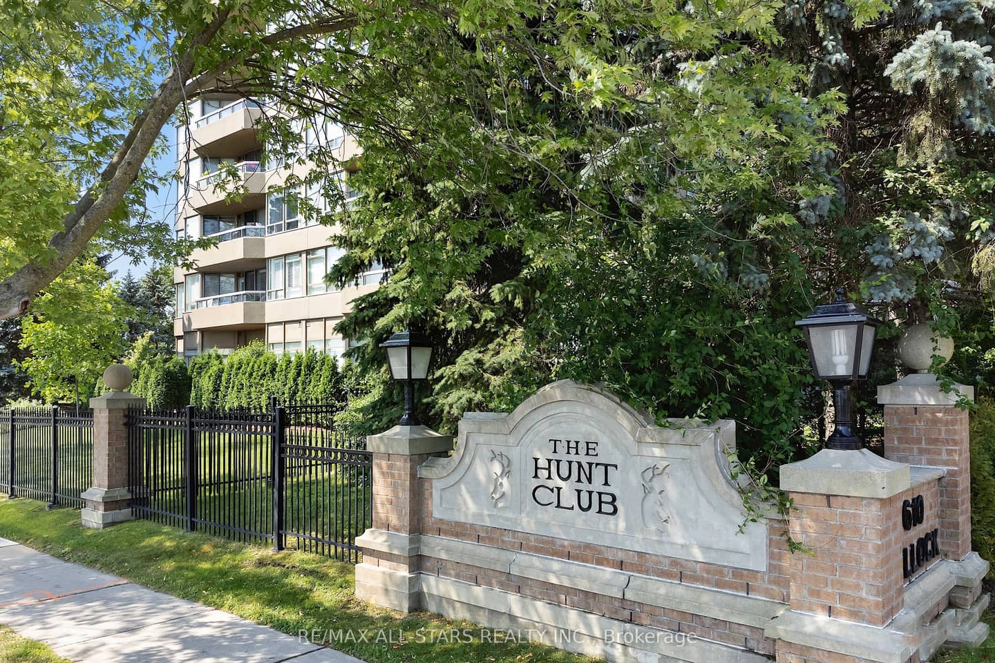 610 Bullock Drive 1102, Markham, ON L3R 0G1