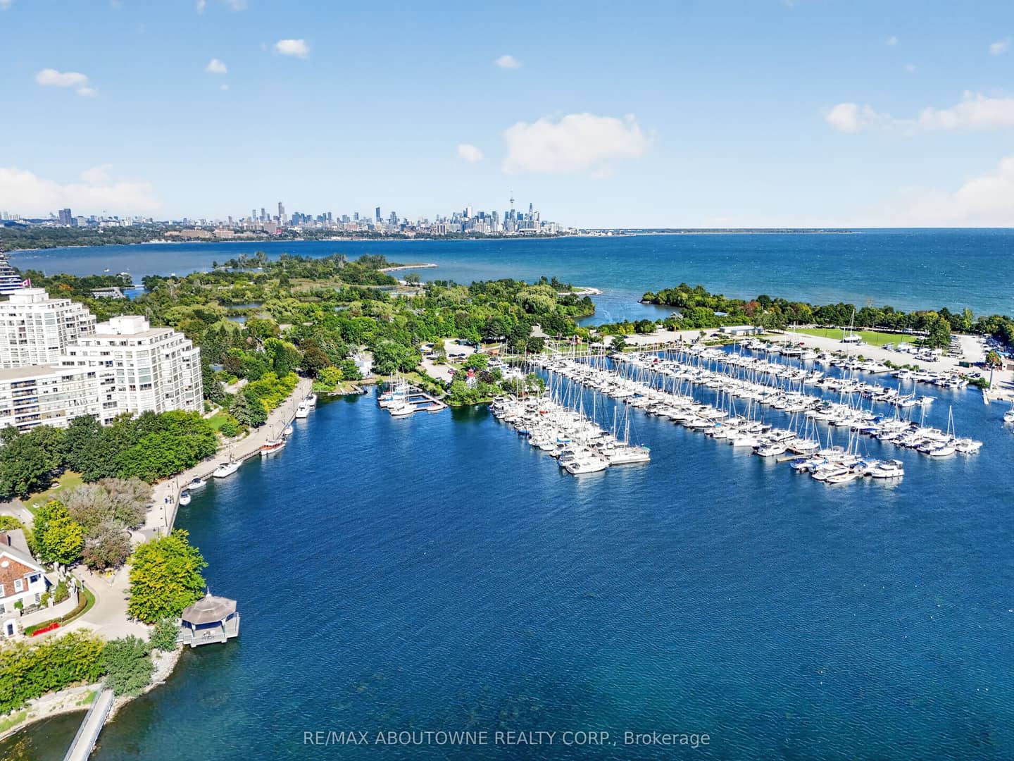 2287 Lake Shore Road W 301, Toronto, ON M8V 3Y1
