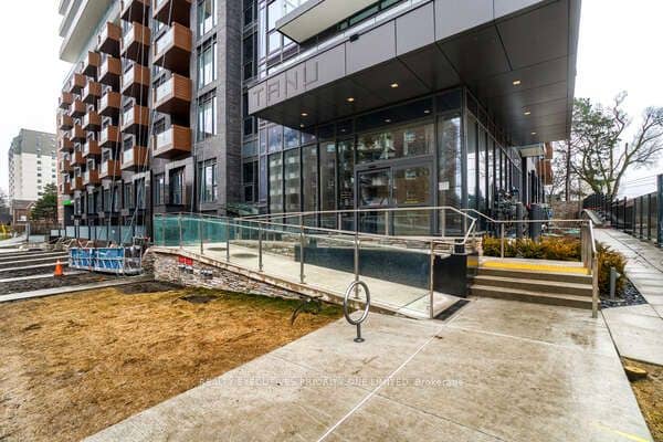 21 Park Street E 601, Mississauga, ON L5G 0C2
