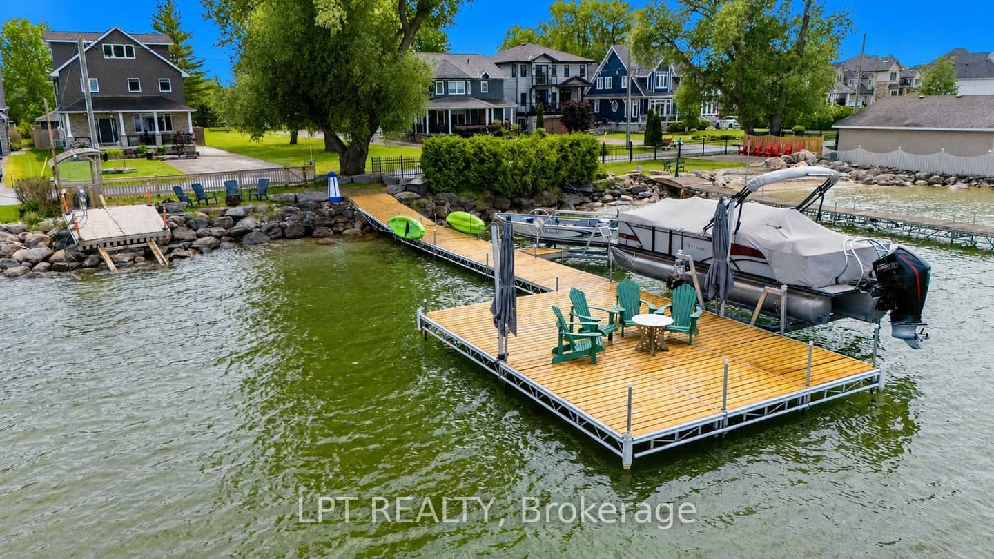 165 Lake Drive E, Georgina, ON L4P 3E9