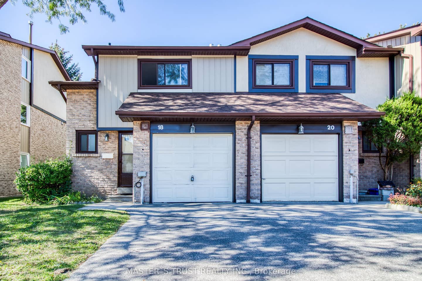 29 Fundy Bay Boulevard 18, Toronto, ON M1W 3A2