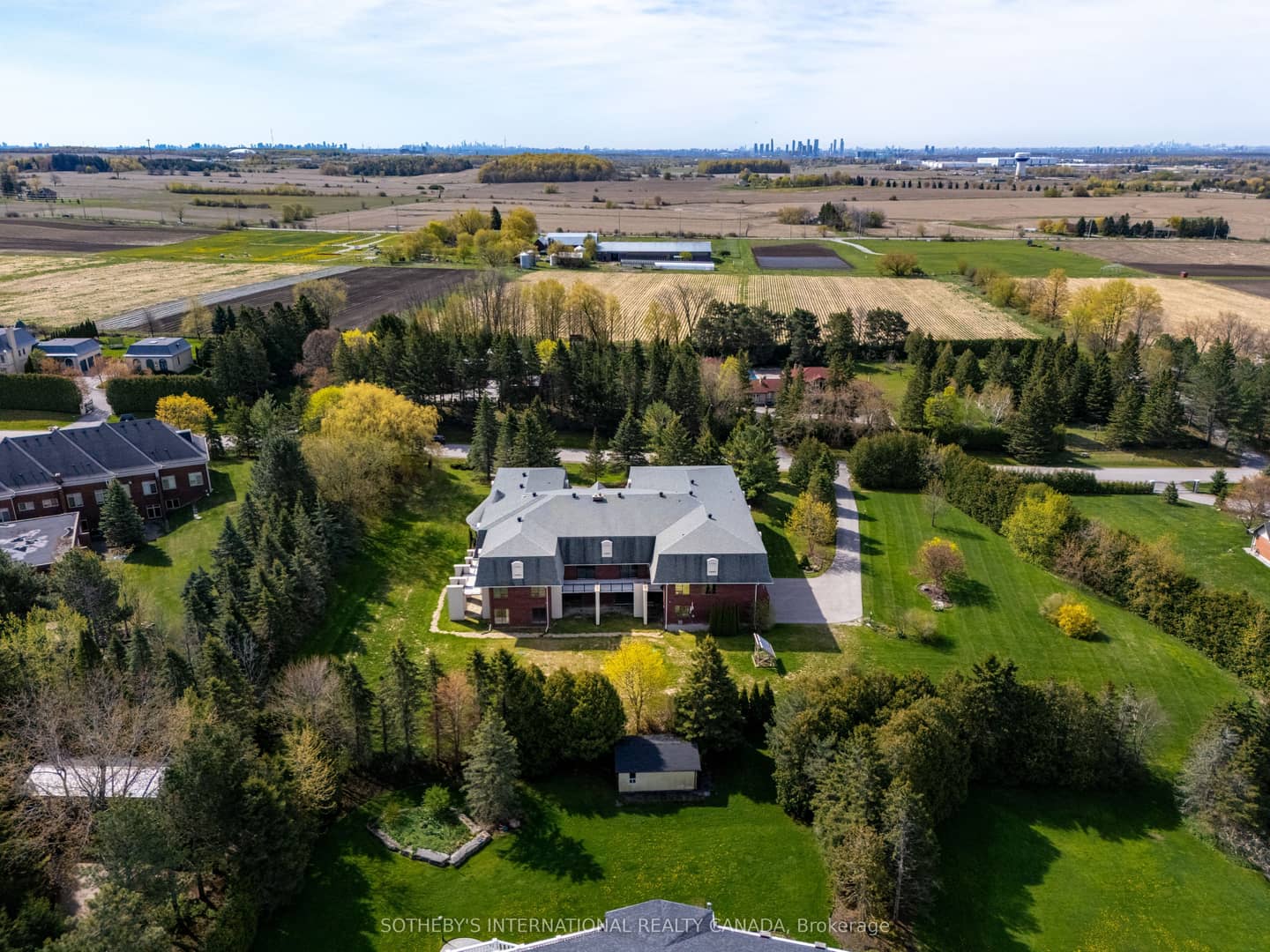 48 Scott Crescent, King, ON L7B 1E4