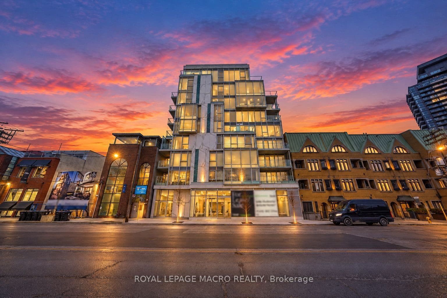 346 Davenport Road 403, Toronto, ON M5R 1K6
