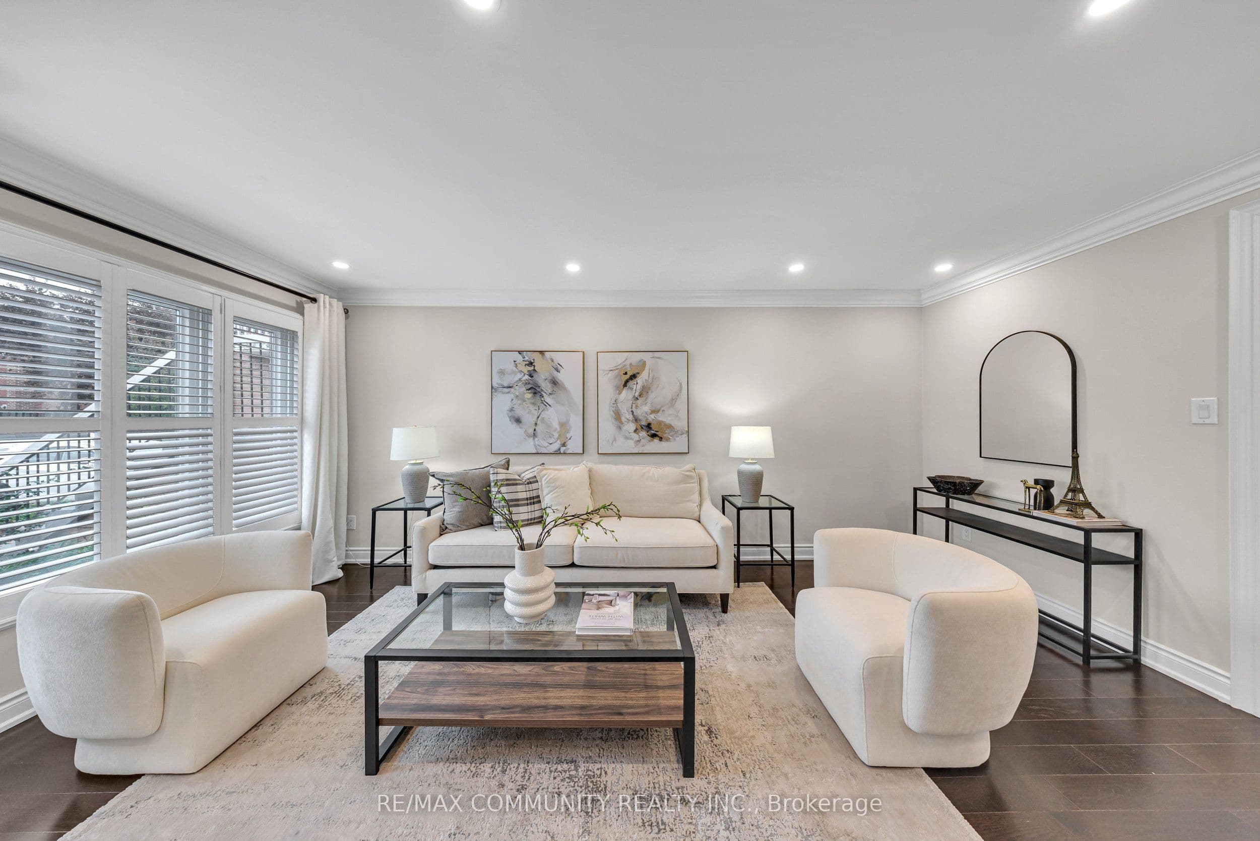 43 Fieldwood Drive, Toronto, ON M1V 3G3