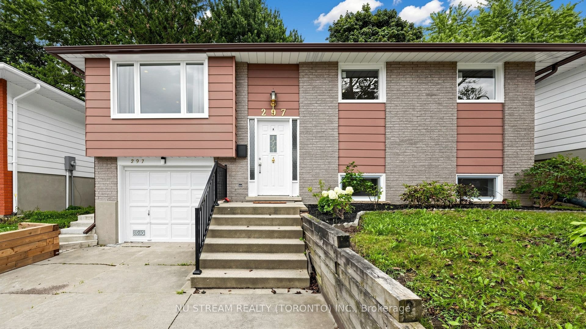 297 Toll Gate Boulevard Main, Waterloo, ON N2L 4M5
