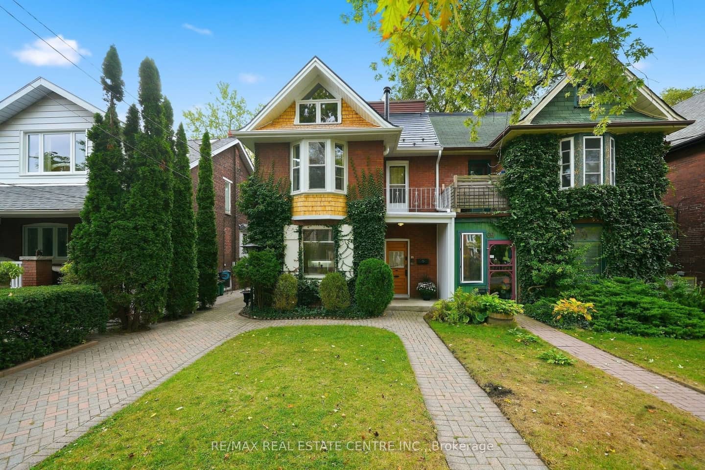 71 Lyall Avenue, Toronto, ON M4E 1W1
