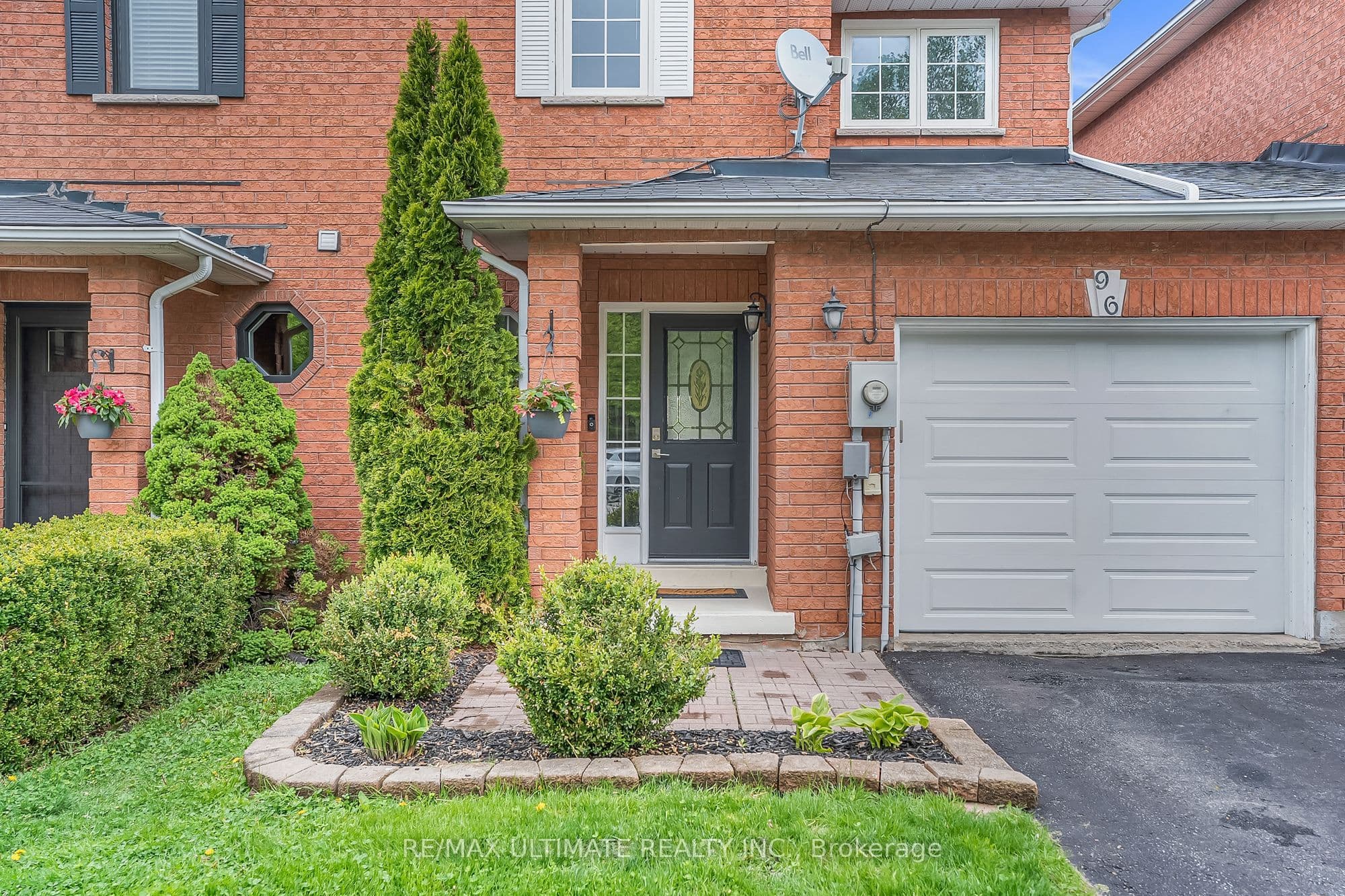 96 Bruce Crescent, Barrie, ON L4N 8P4