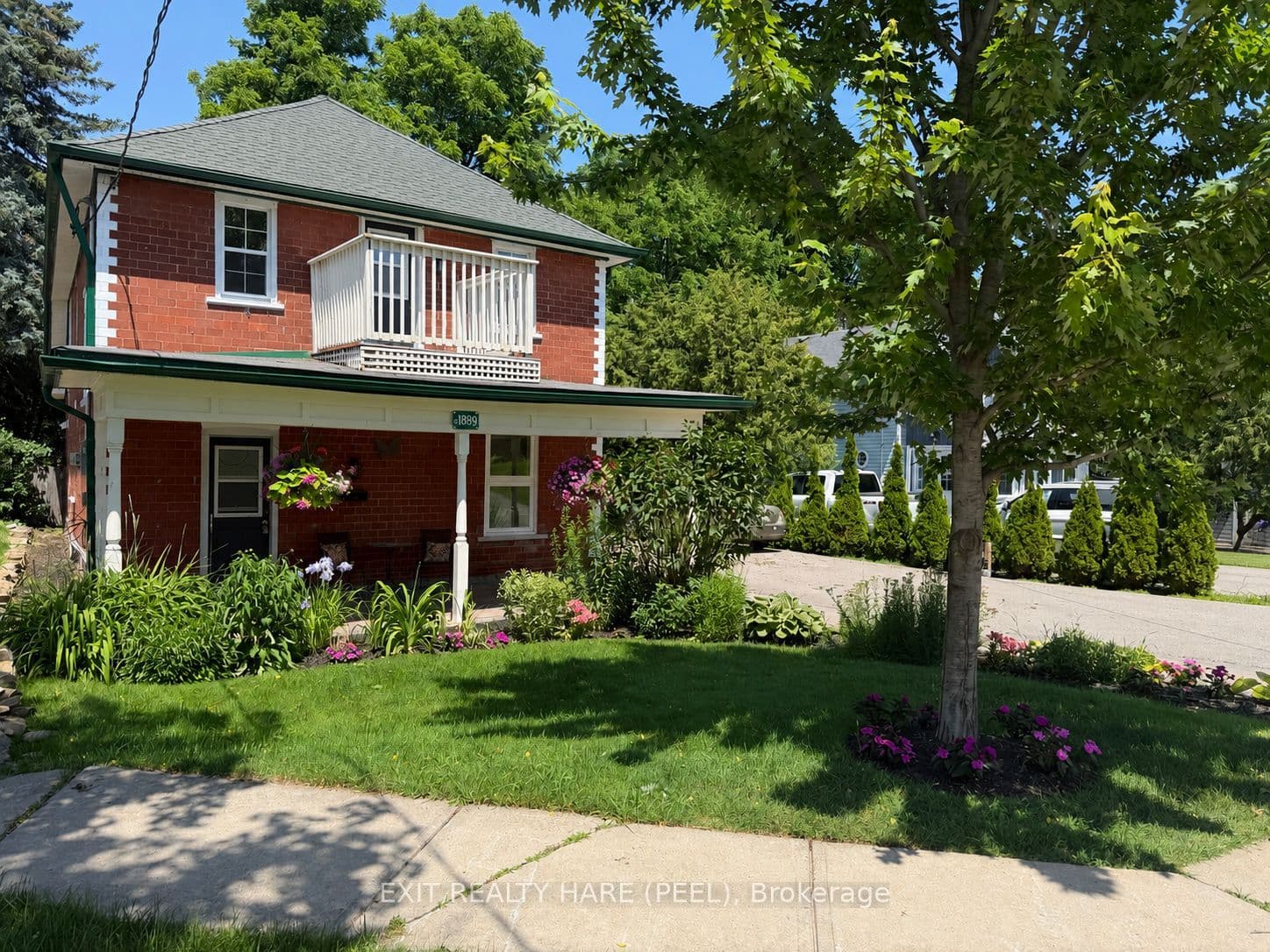 31 Brock Street, Halton Hills, ON L7J 1N3