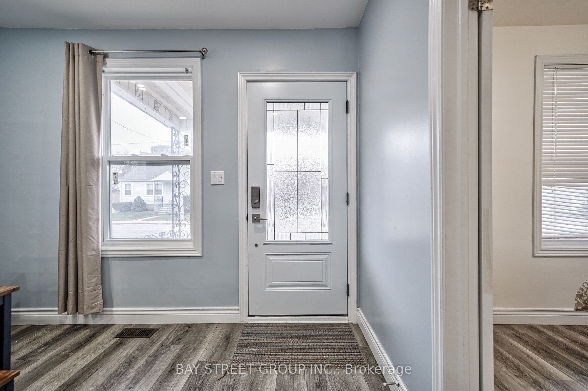 5241 Kitchener Street, Niagara Falls, ON L2G 1B4