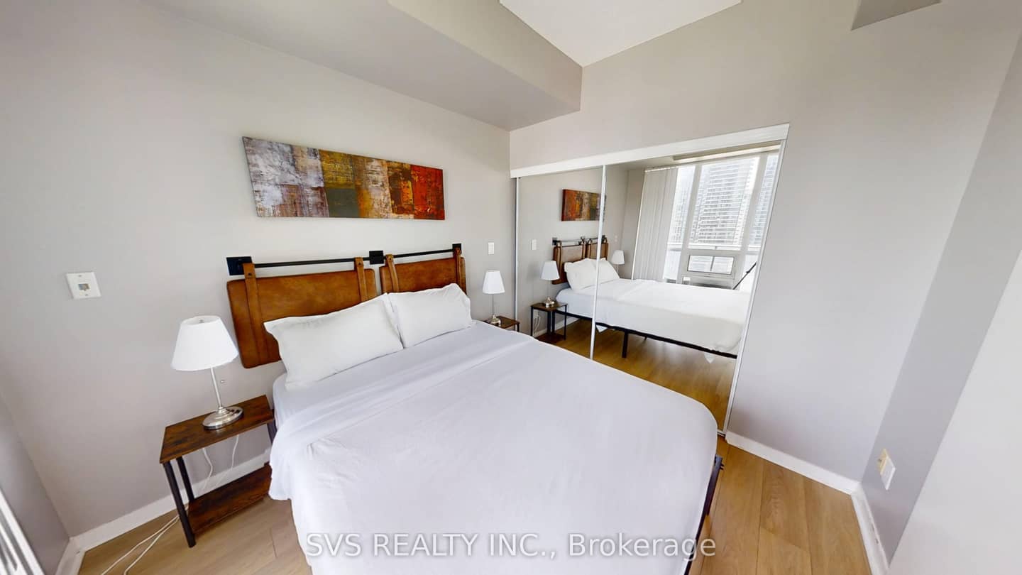 55 Bremner Boulevard 1705, Toronto, ON M5J 0A6