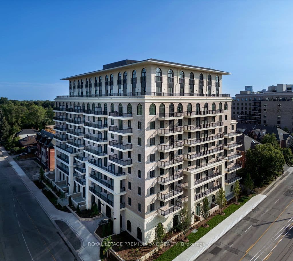 38 Earlington Avenue PH02, Toronto, ON M8X 0B6