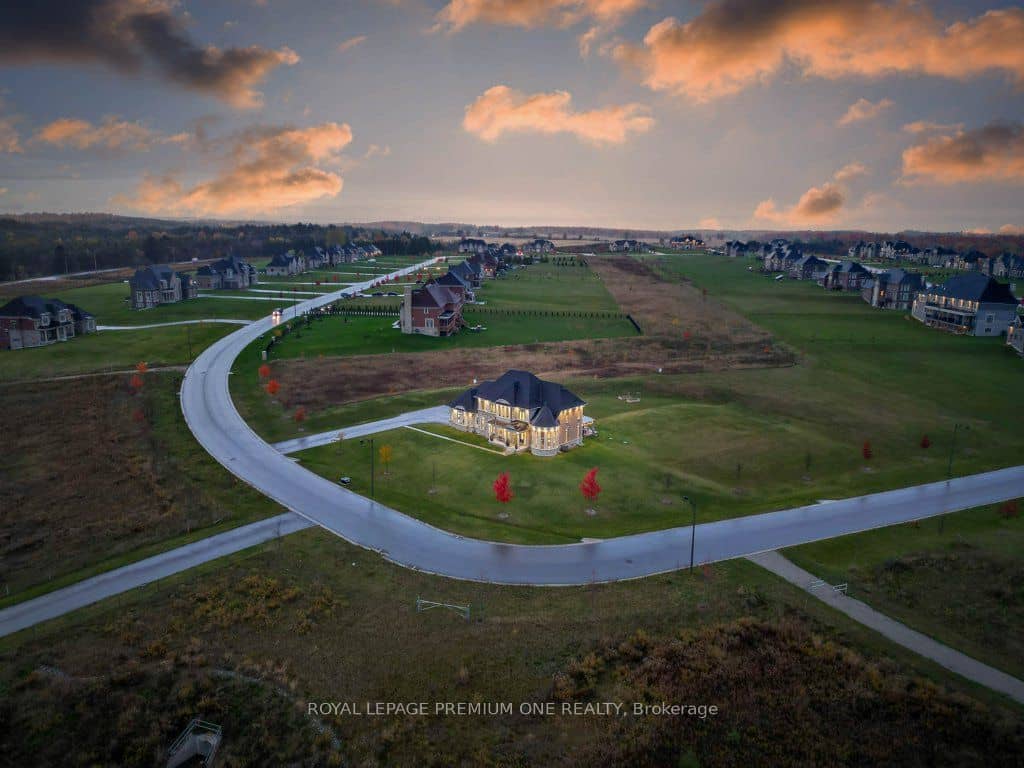 79 Amos Drive, Caledon, ON L7E 4L7