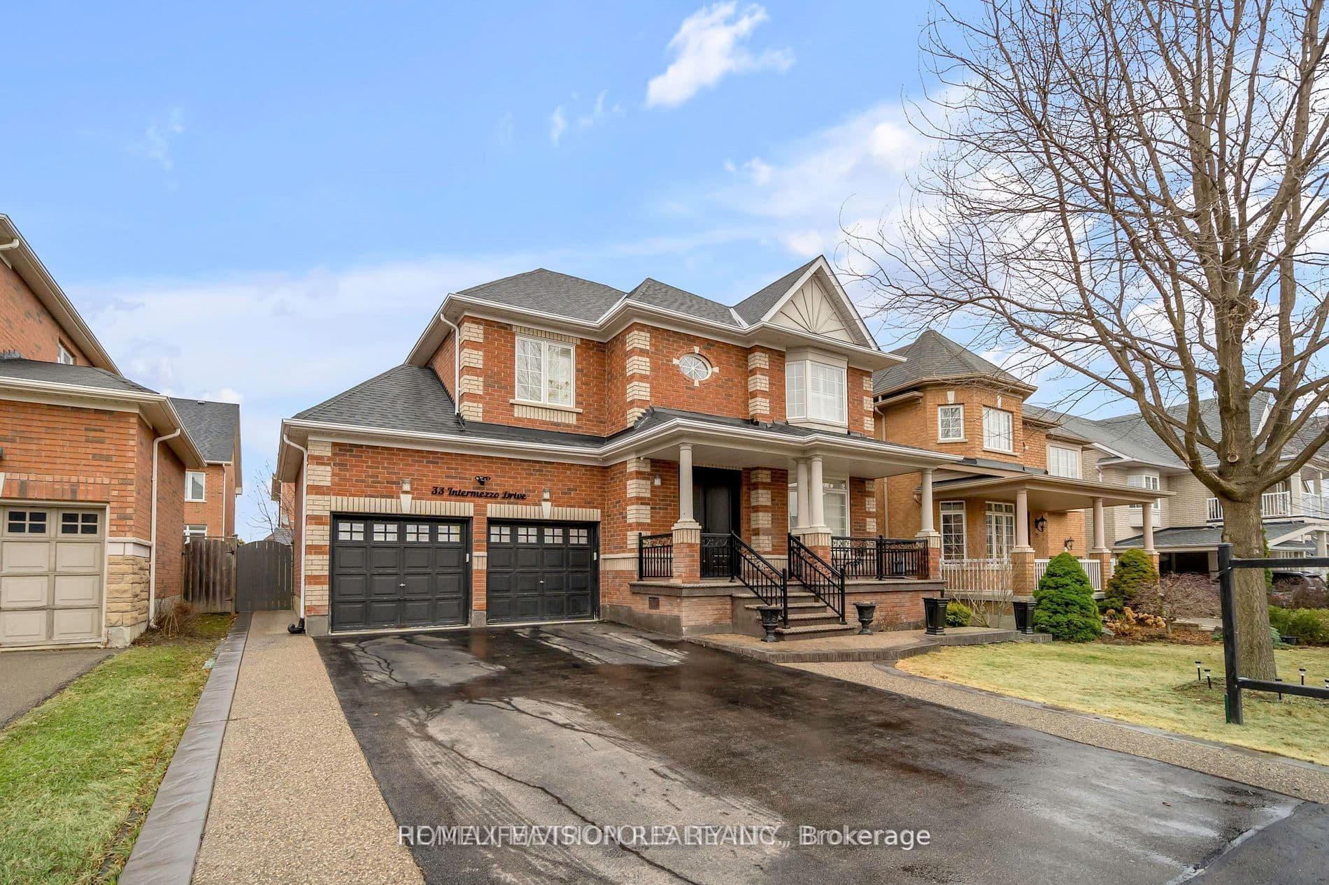 33 Intermezzo Drive, Vaughan, ON L4H 3L1