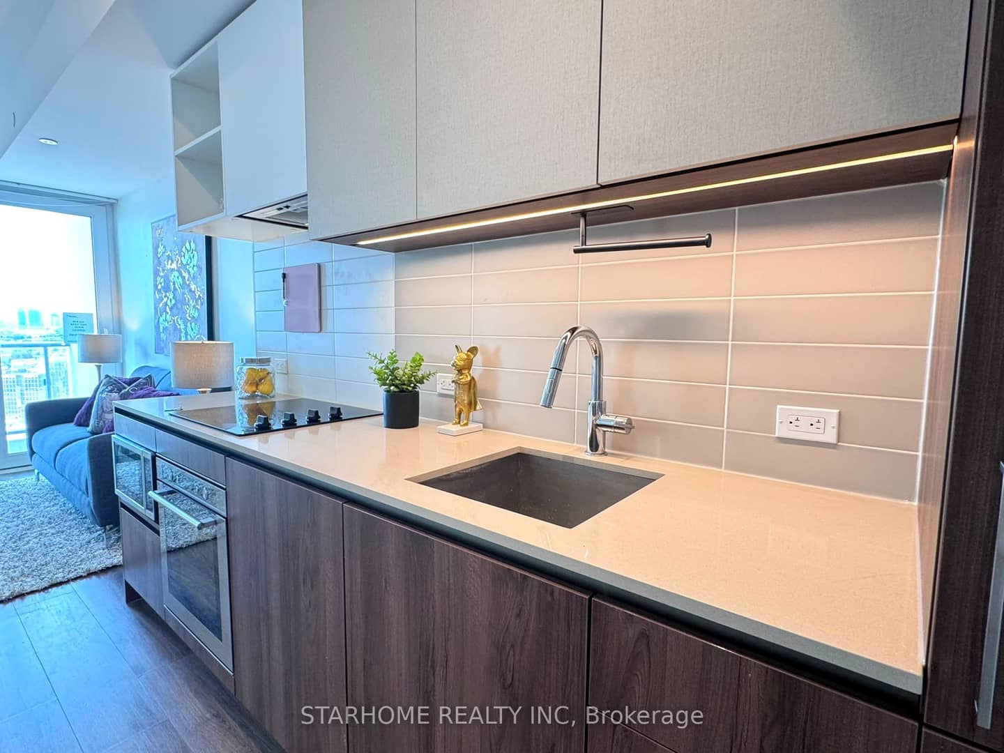 1000 Portage Parkway 1515, Vaughan, ON L4K 0L1