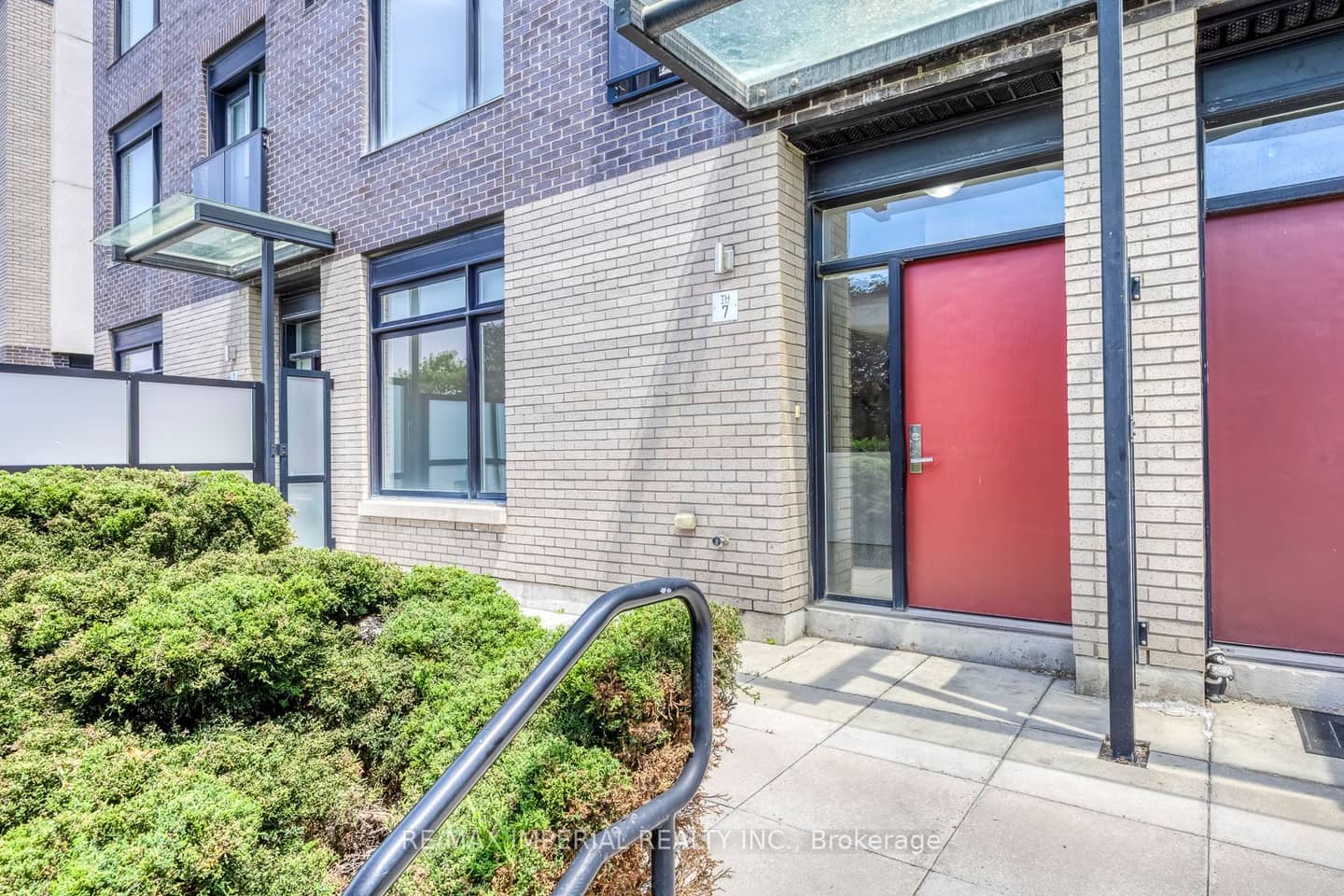 4020 Parkside Village Drive 7, Mississauga, ON L5B 0K2