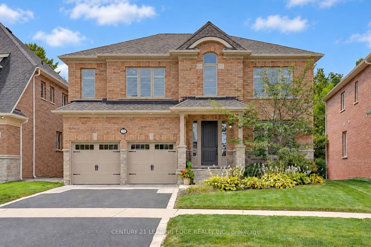 18 Pheasant Drive, Richmond Hill, ON L4E 0T5