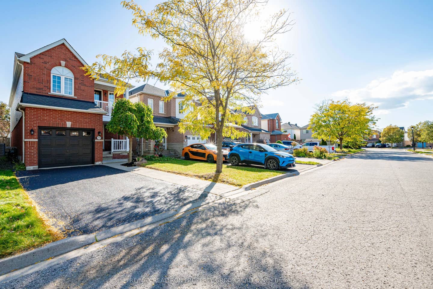 562 Pelletier Court, Newmarket, ON L3X 2N7